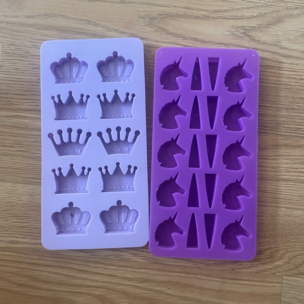 Resin molds